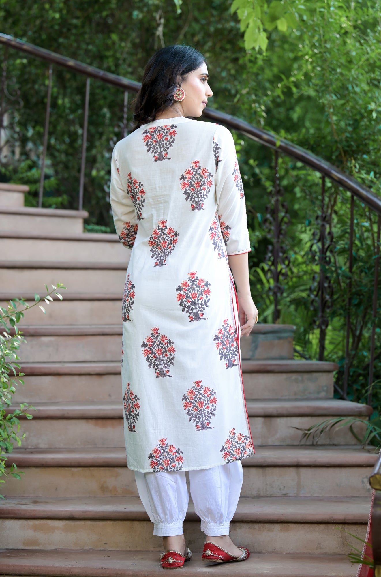 Women Red Mughal Suit-Set of 3