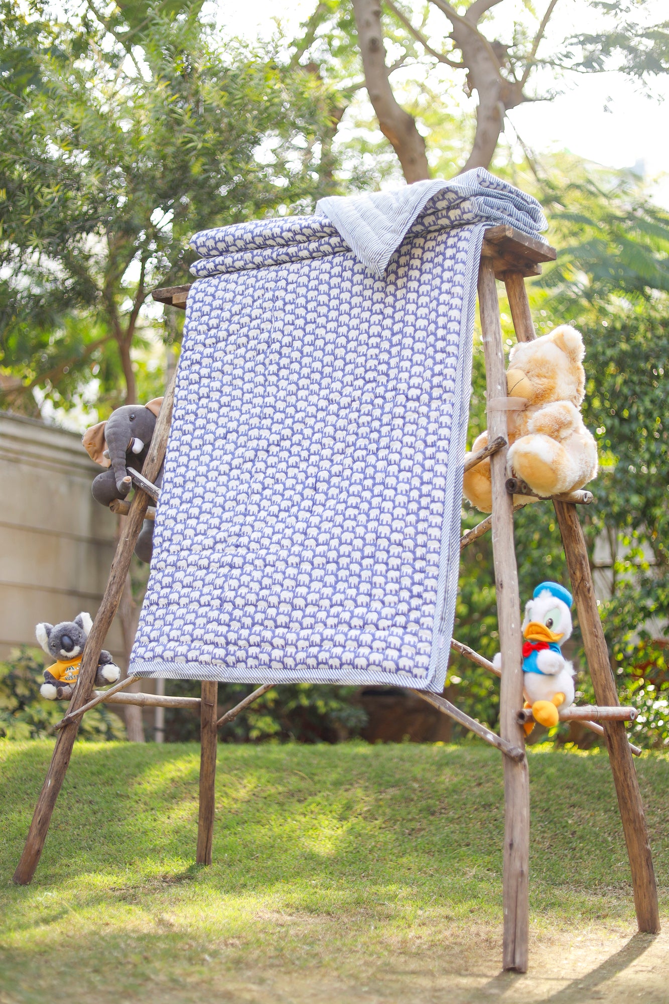 Kids Quilt - Blue Elephant