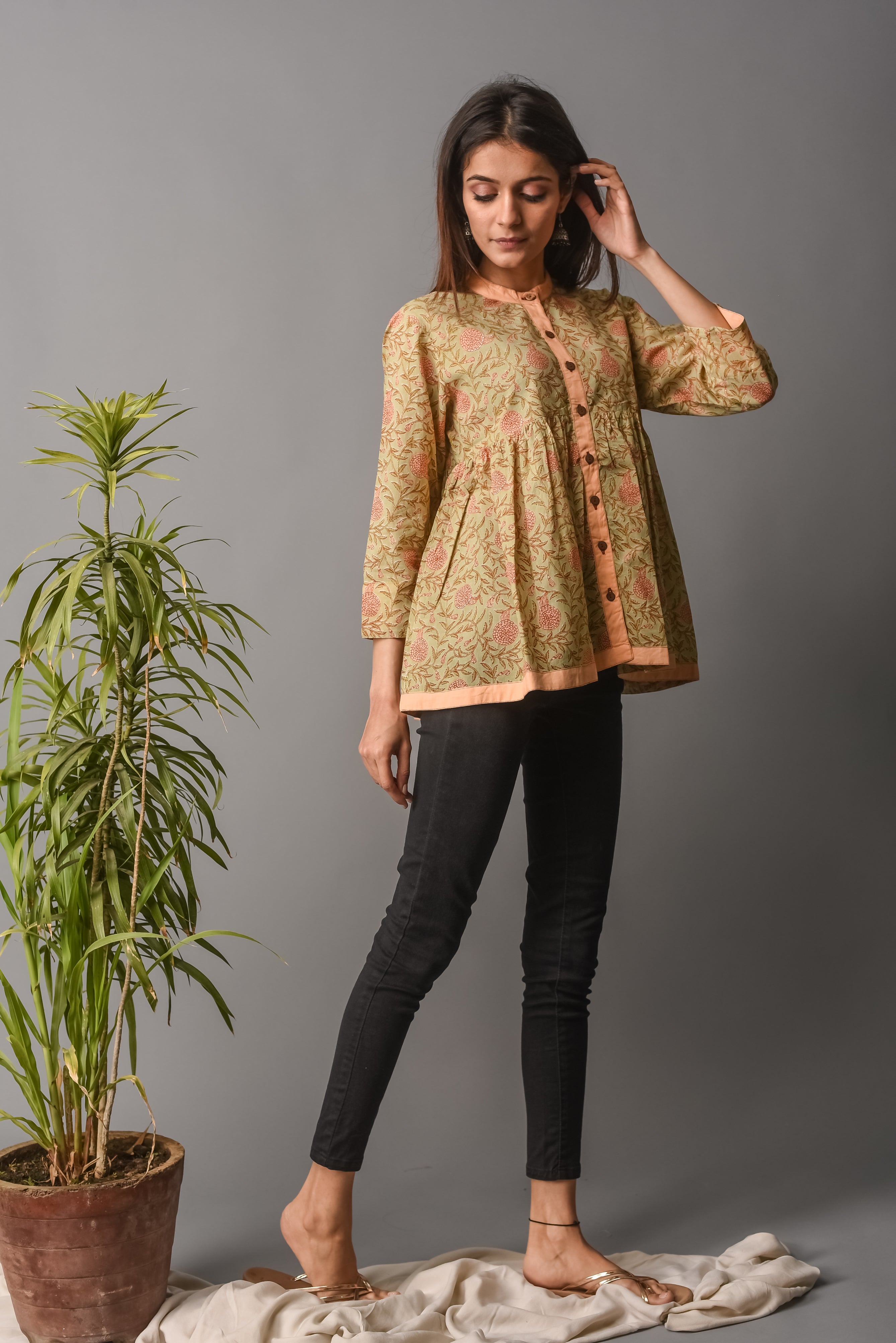 Top-Peplum Peach Floral