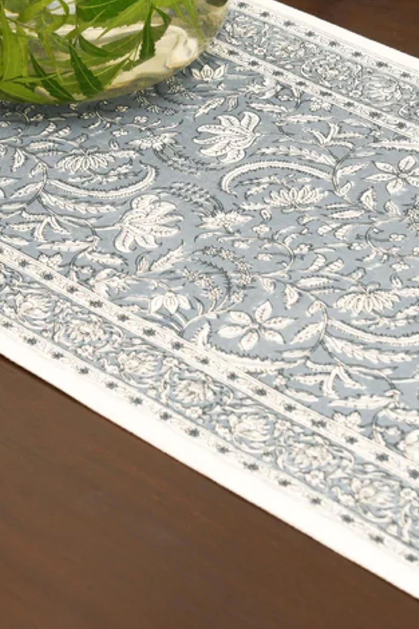 Ice Grey Jaal Runner