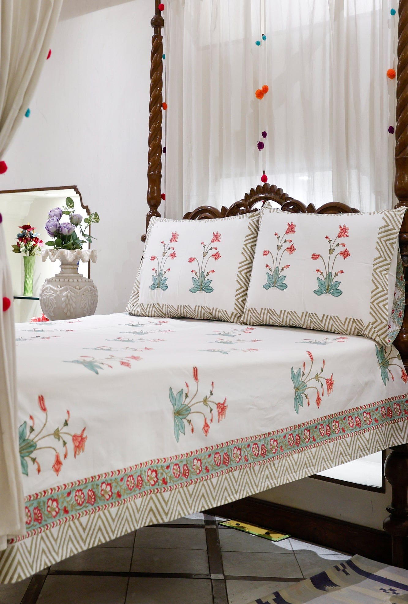 Bellflower Bedsheet With Pillow