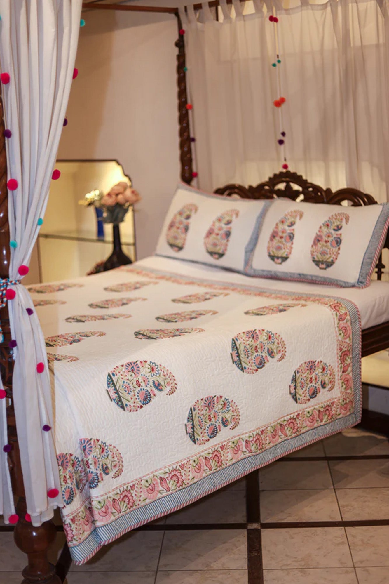 Paisley Jumbo Bedcover