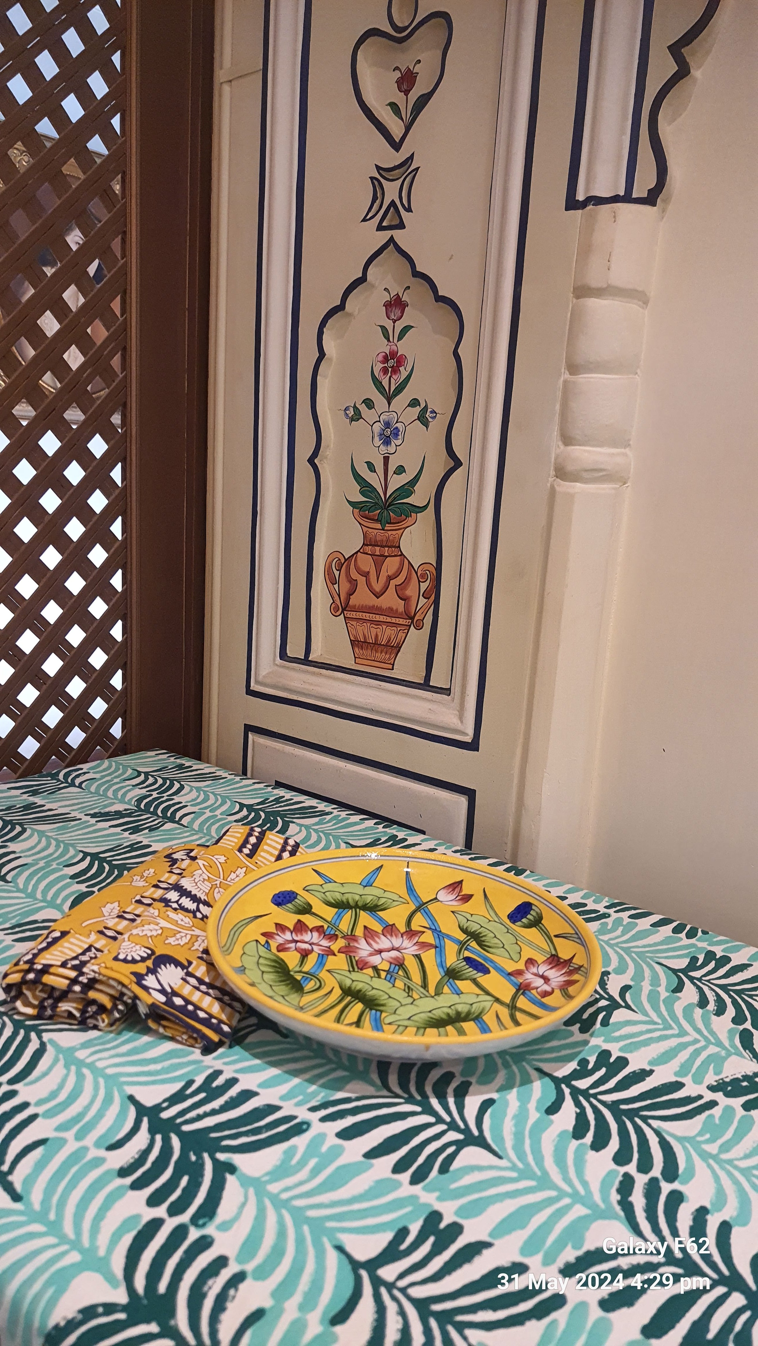 Plate Yellow Lotus