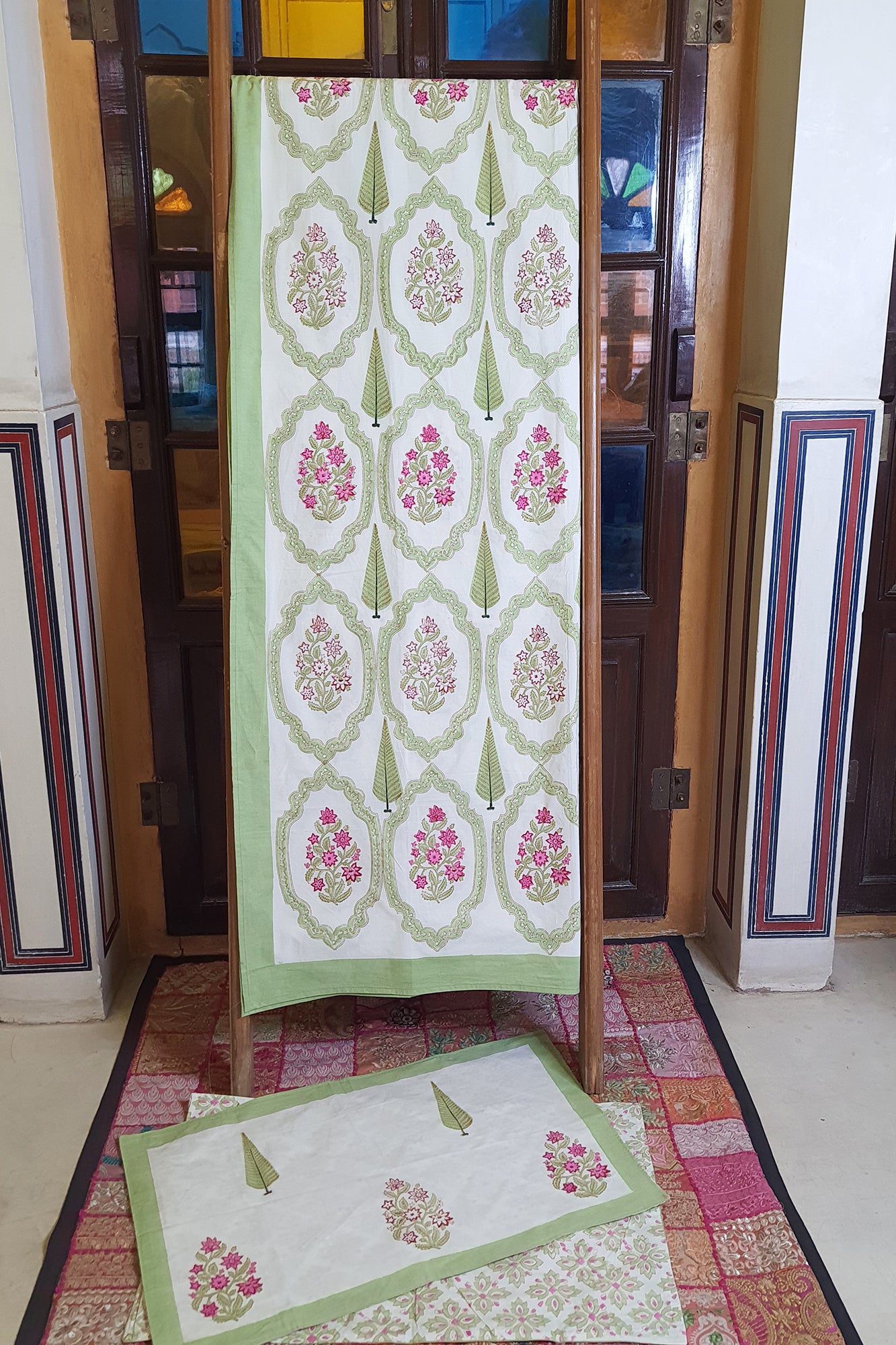 Mughal Garden Bed Sheet With Pillow