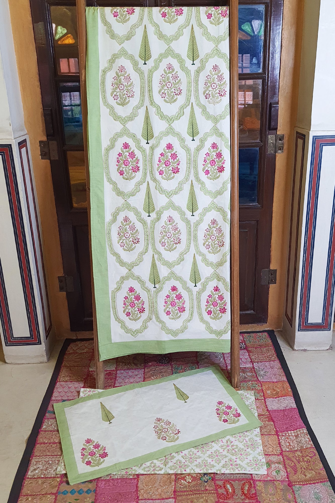 Mughal Garden Bed Sheet With Pillow