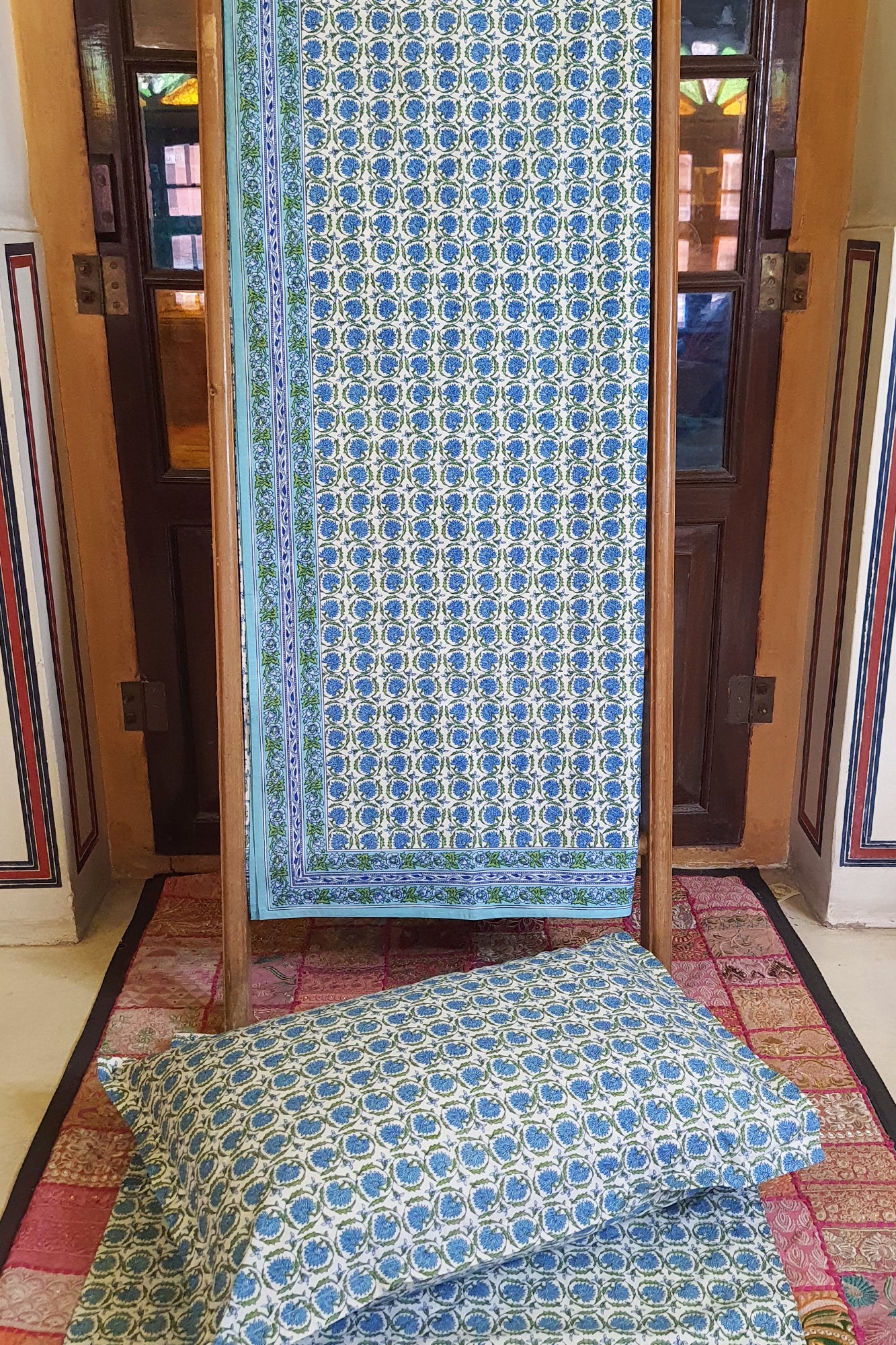 Mint Carnation Bed Sheet With Pillow
