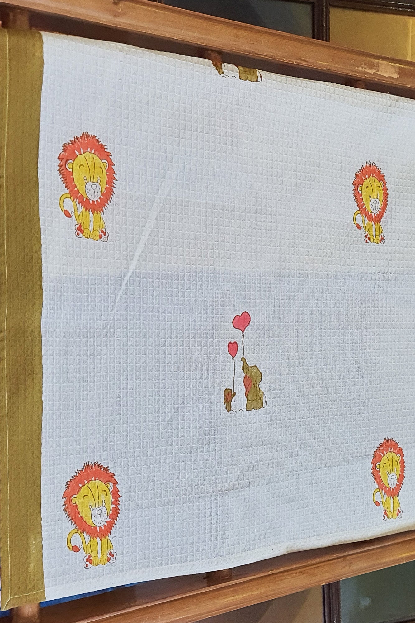 Radiant Lion Bath Towel