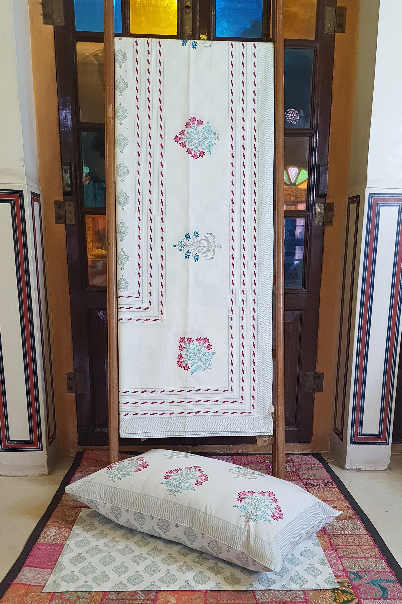 Meher Gul Buta Bed Sheet With Pillow