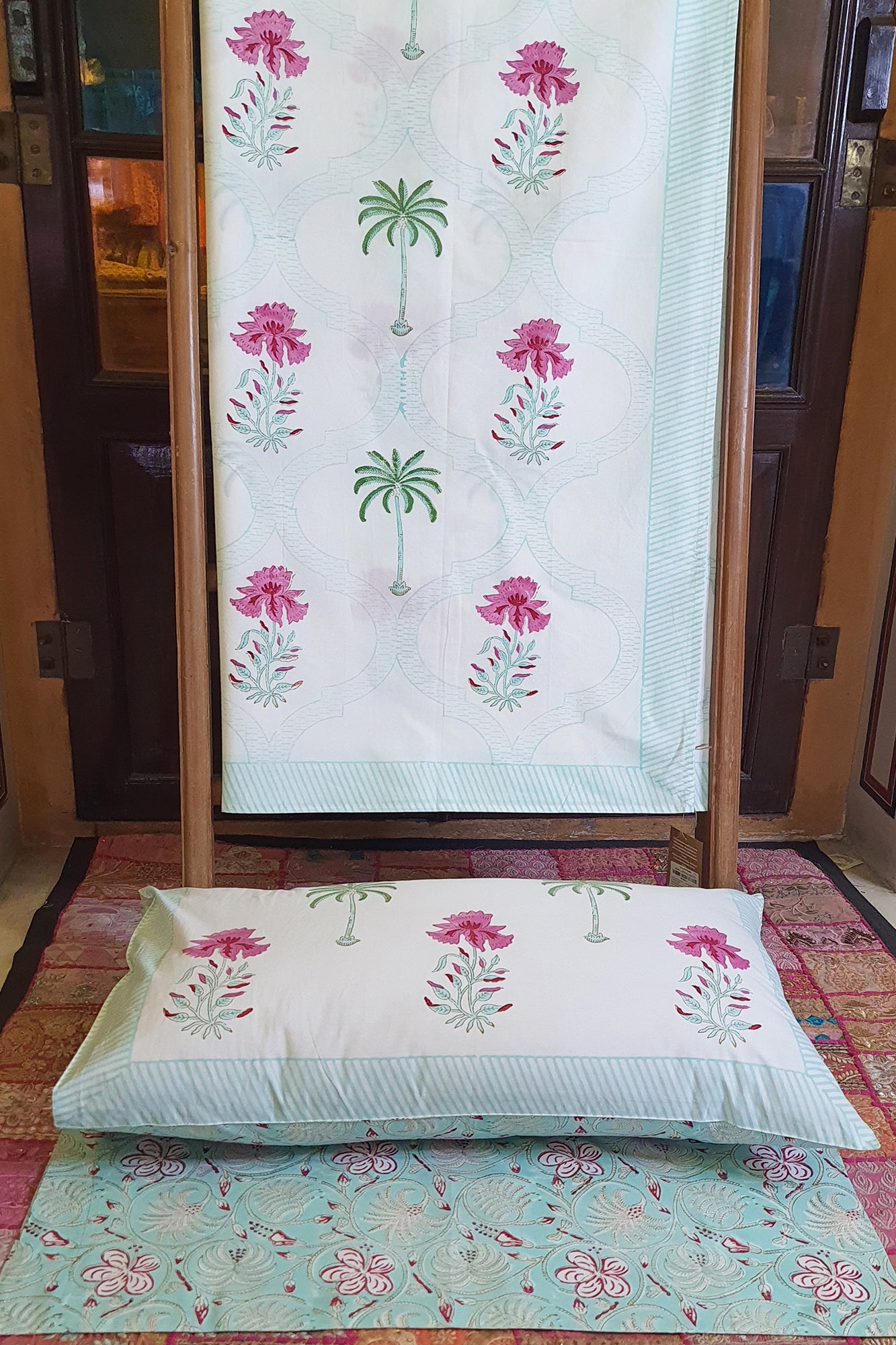 Green Palm Bed Sheet With Pillow
