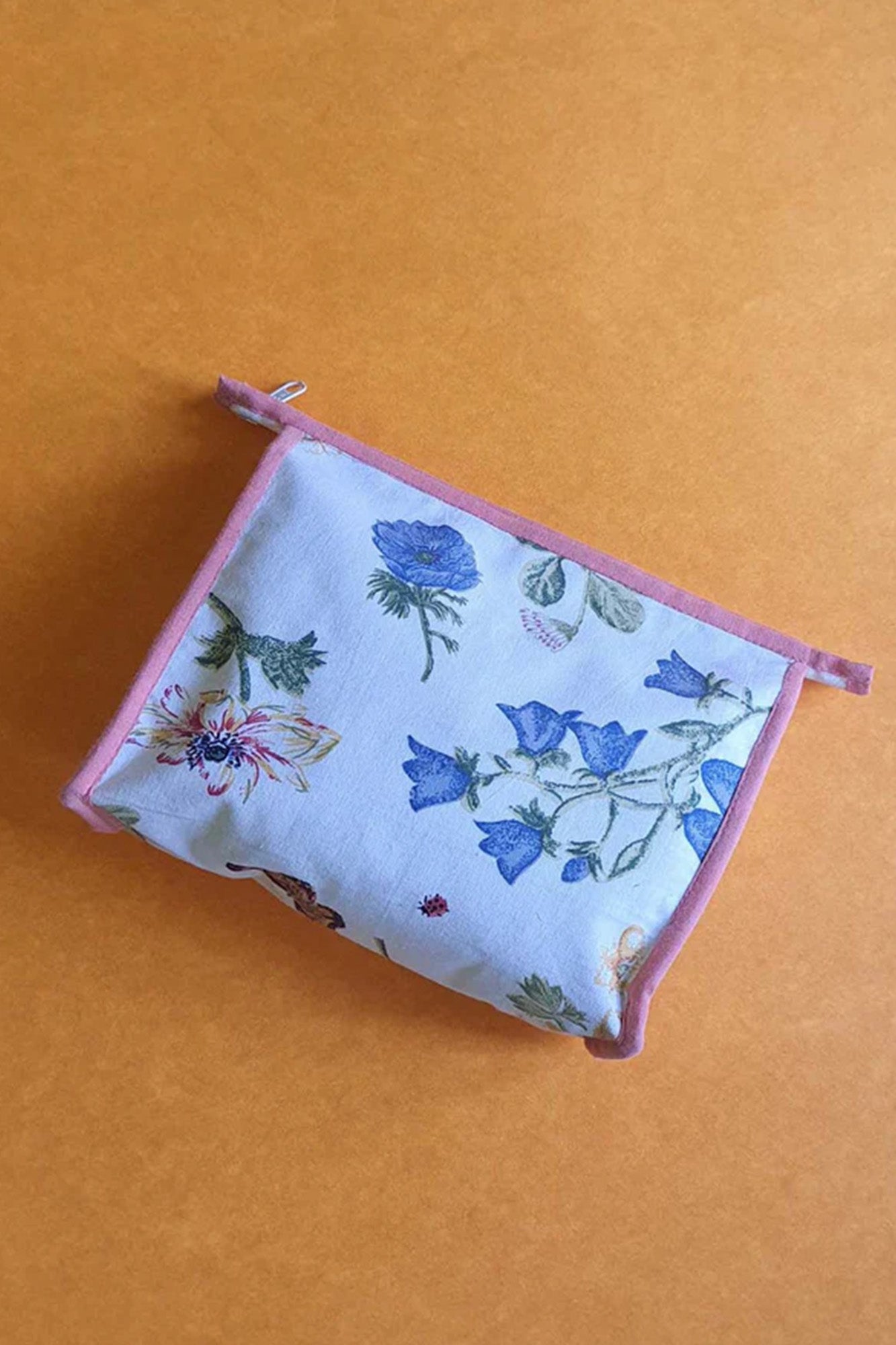 Pouch Canvas Blue Rose