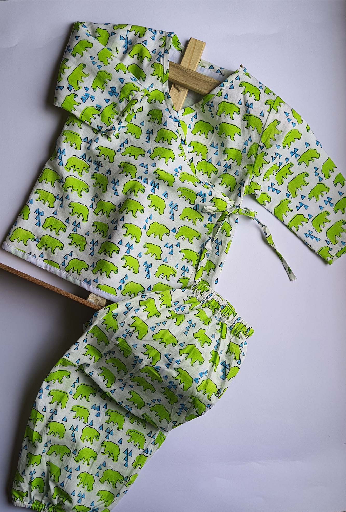 Hippo Angarakha Top With Pajama