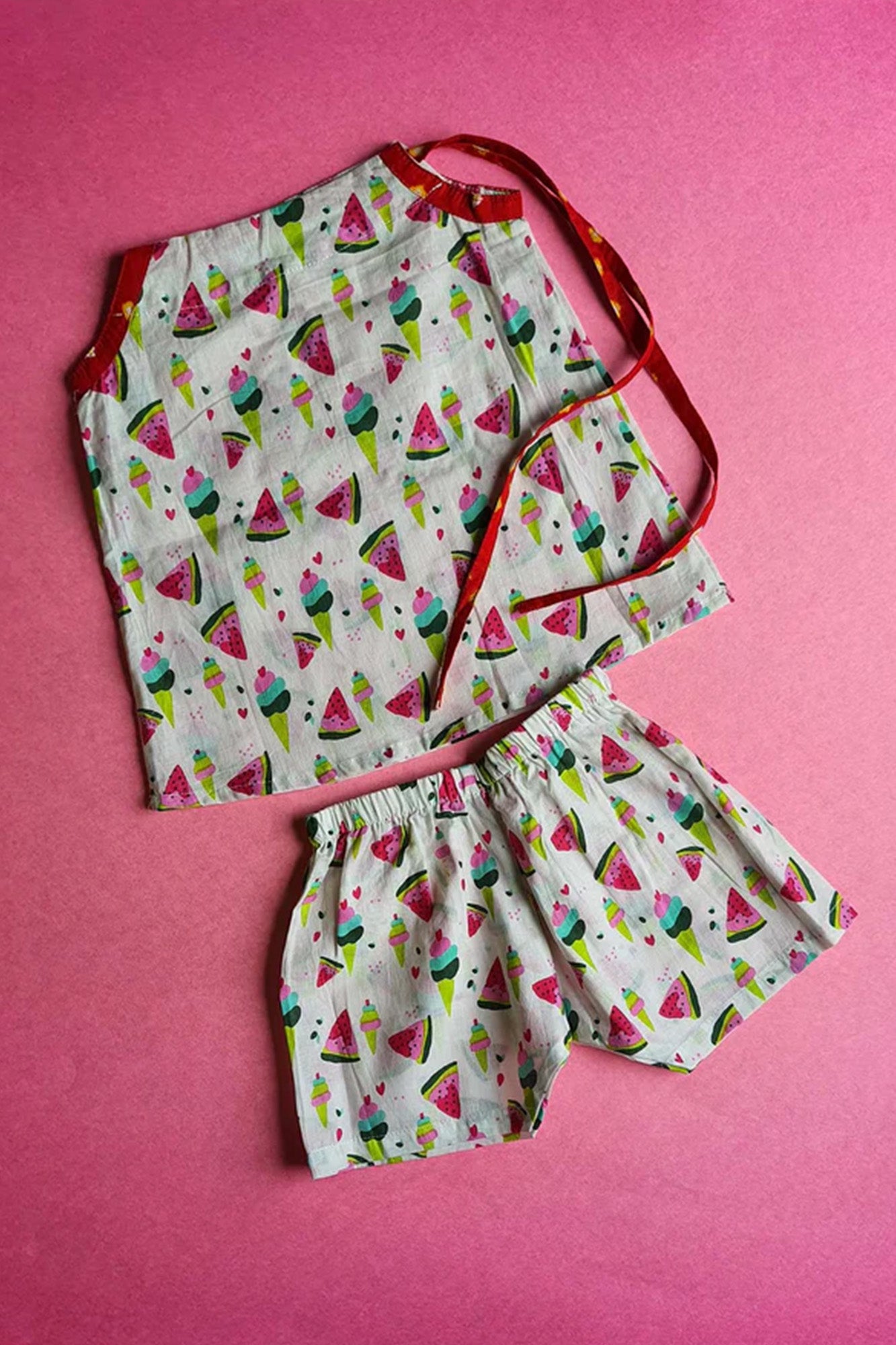 Fruitopia Chill Dori Top With Shorts