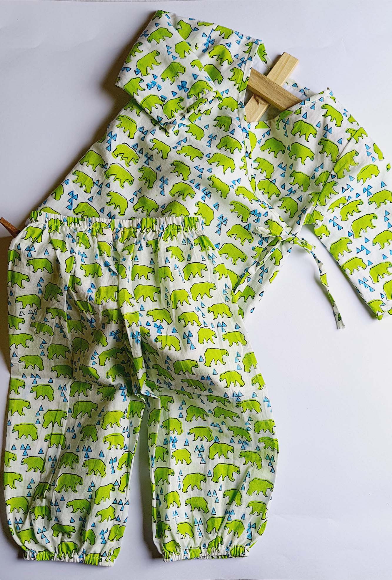 Hippo Angarakha Top With Pajama