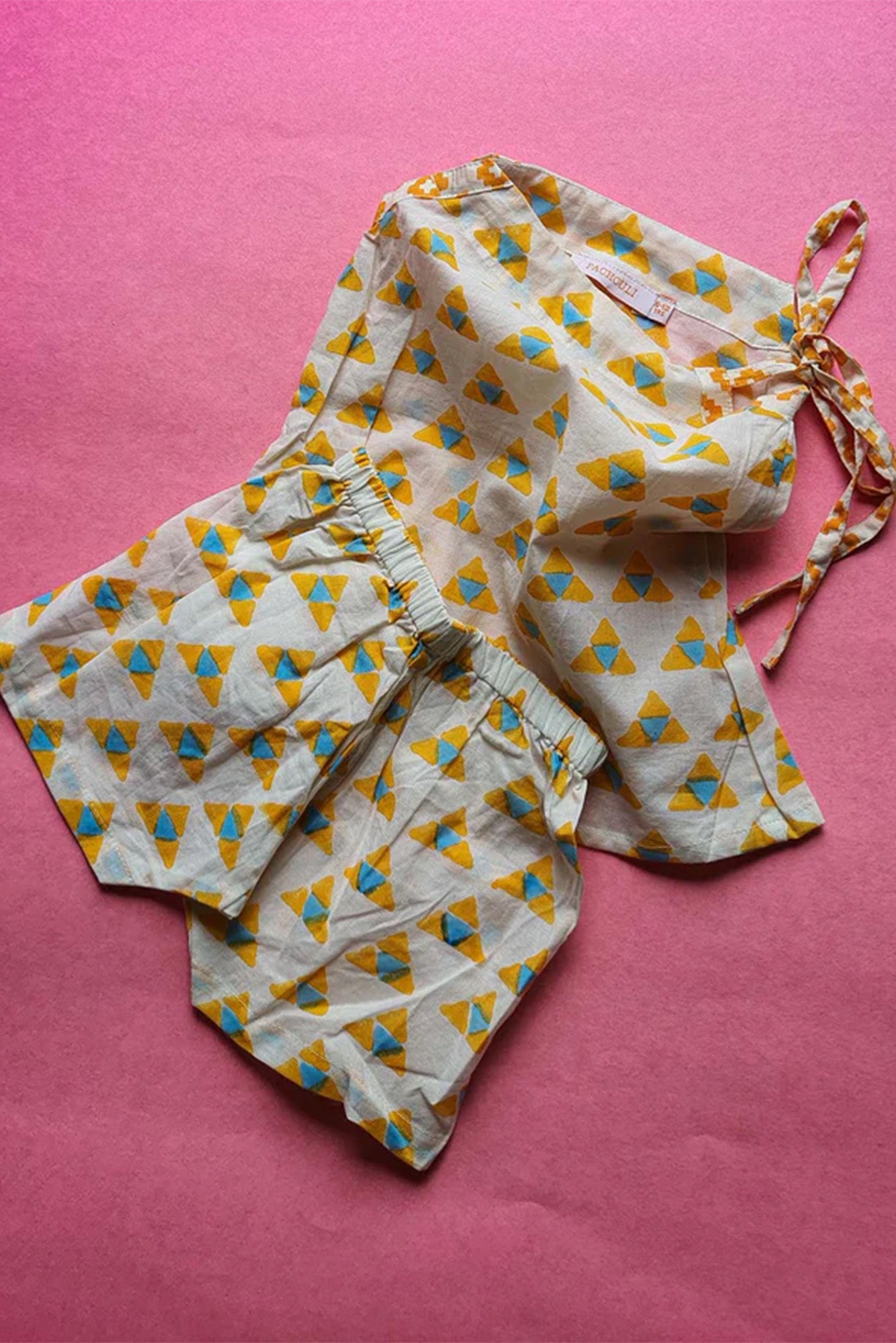 Triangle Treasure Dori Top With Shorts