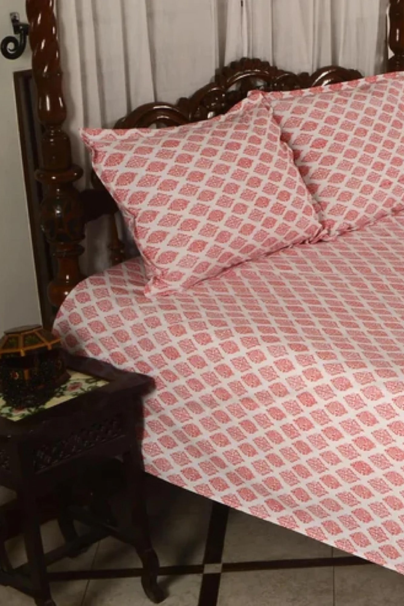 Block Buti Peach - Bed Sheet