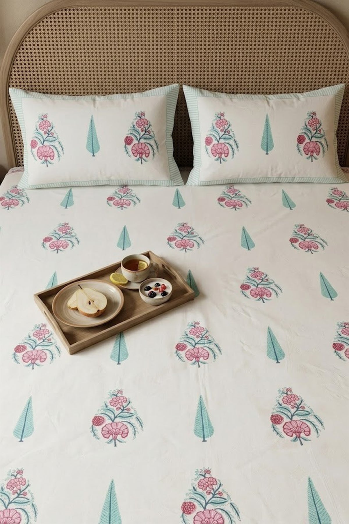 Marigold Pink Bed Sheet With Pillow