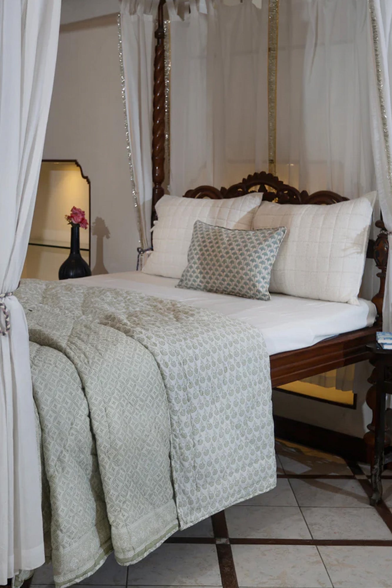 Quilt Green Motifs