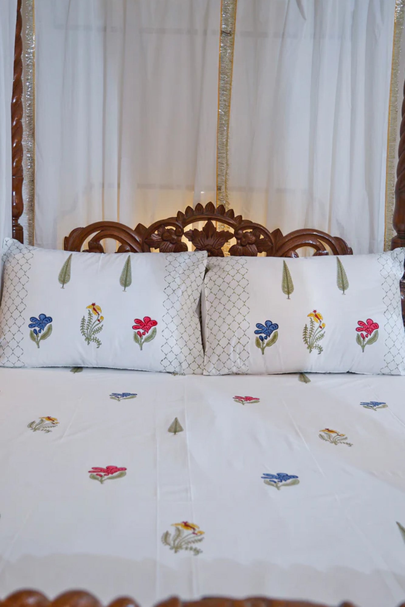Mughal Paradise Bed Sheet