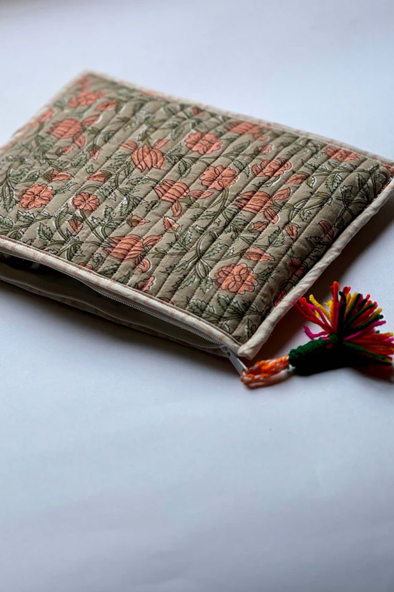 Peach Vine Pouch Set of 3 - Flat Quilted