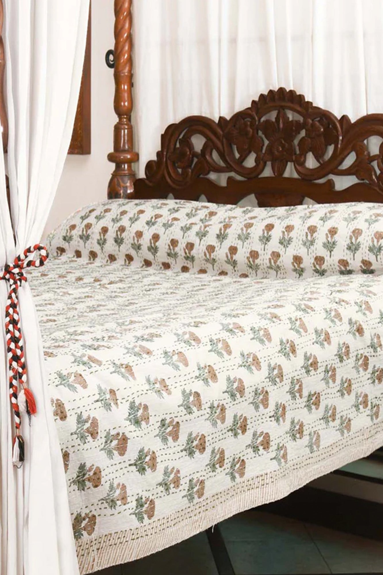 Mughal Garden Bed Cover