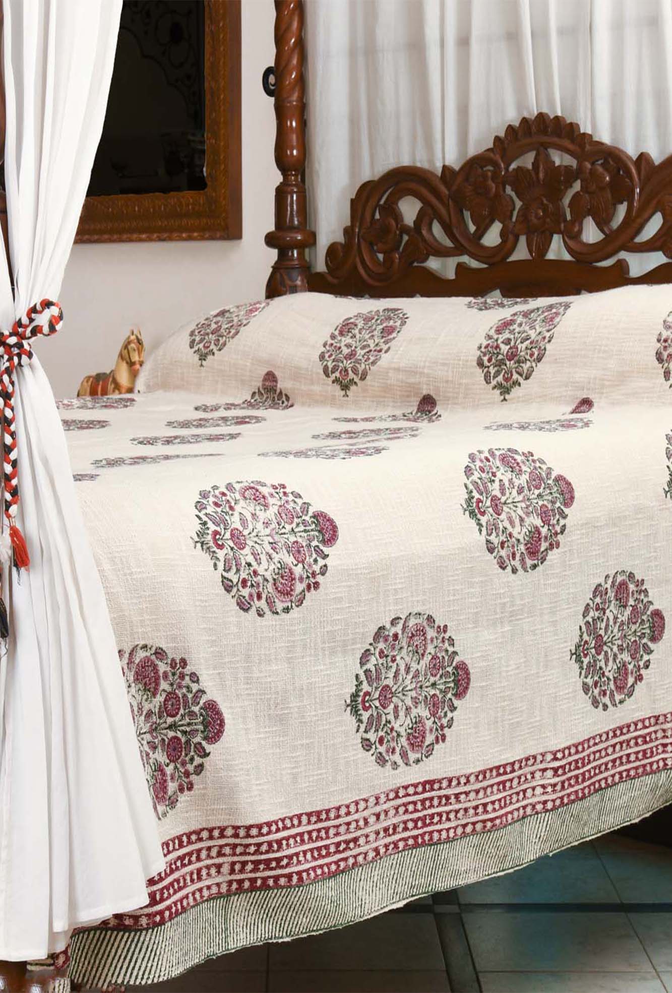 Wine Block Bed Cover