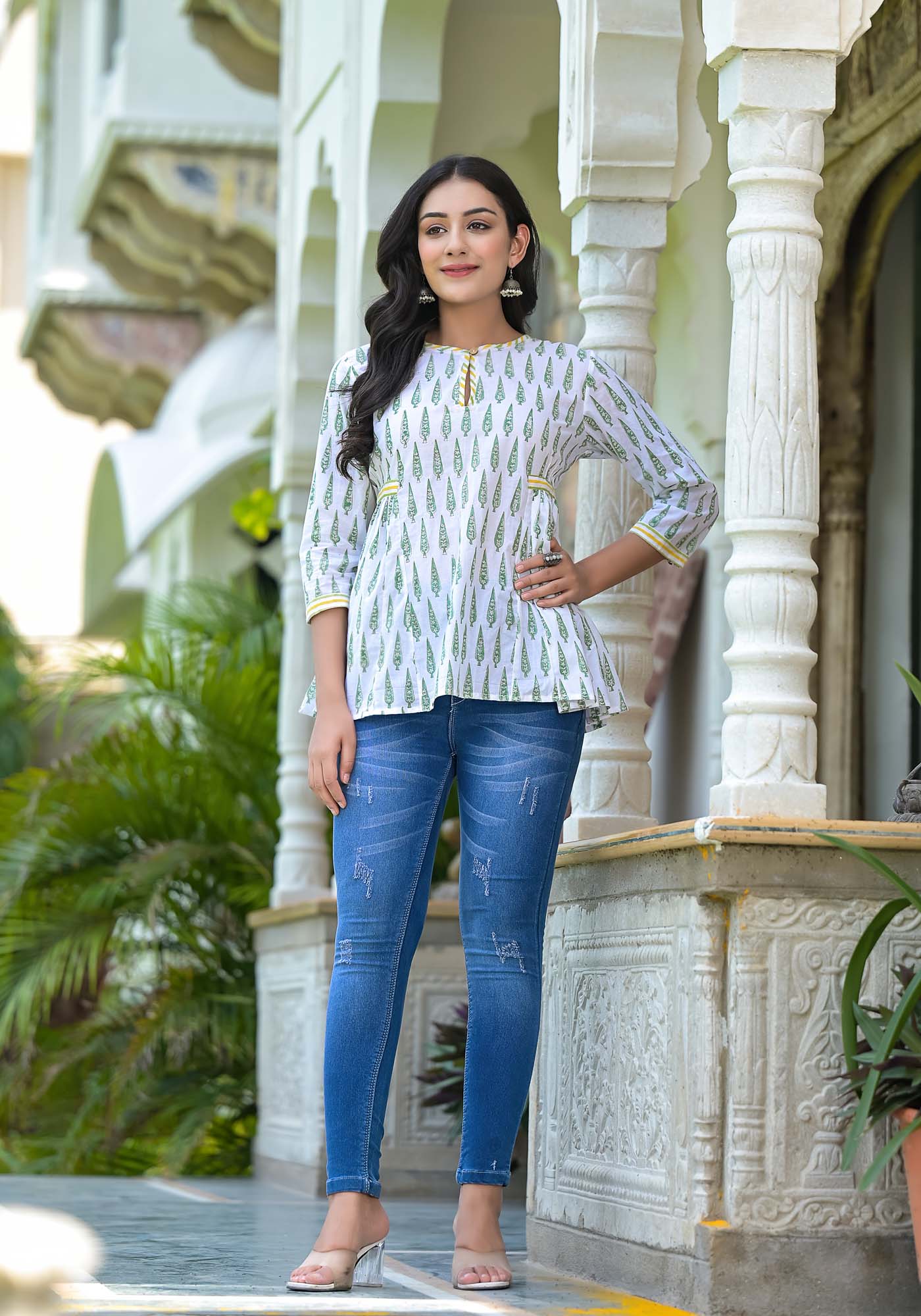 Women Bhopali Top Green Leaf