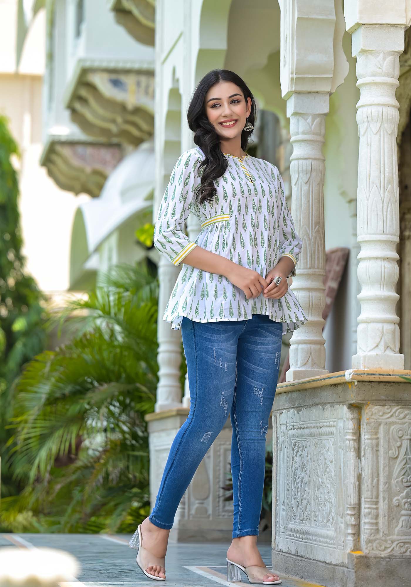 Women Bhopali Top Green Leaf