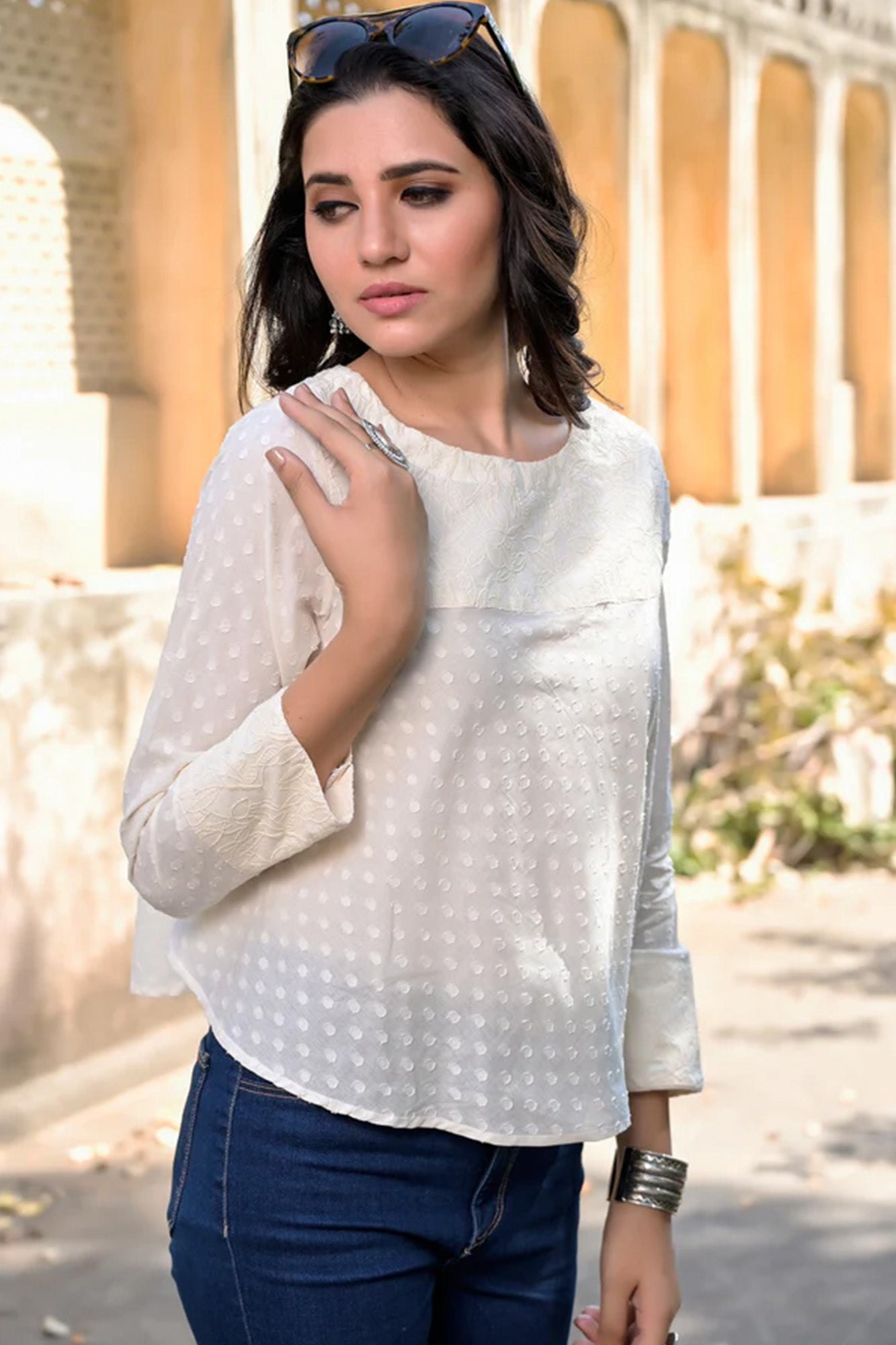 Women Top Flare Chicken Embroidery