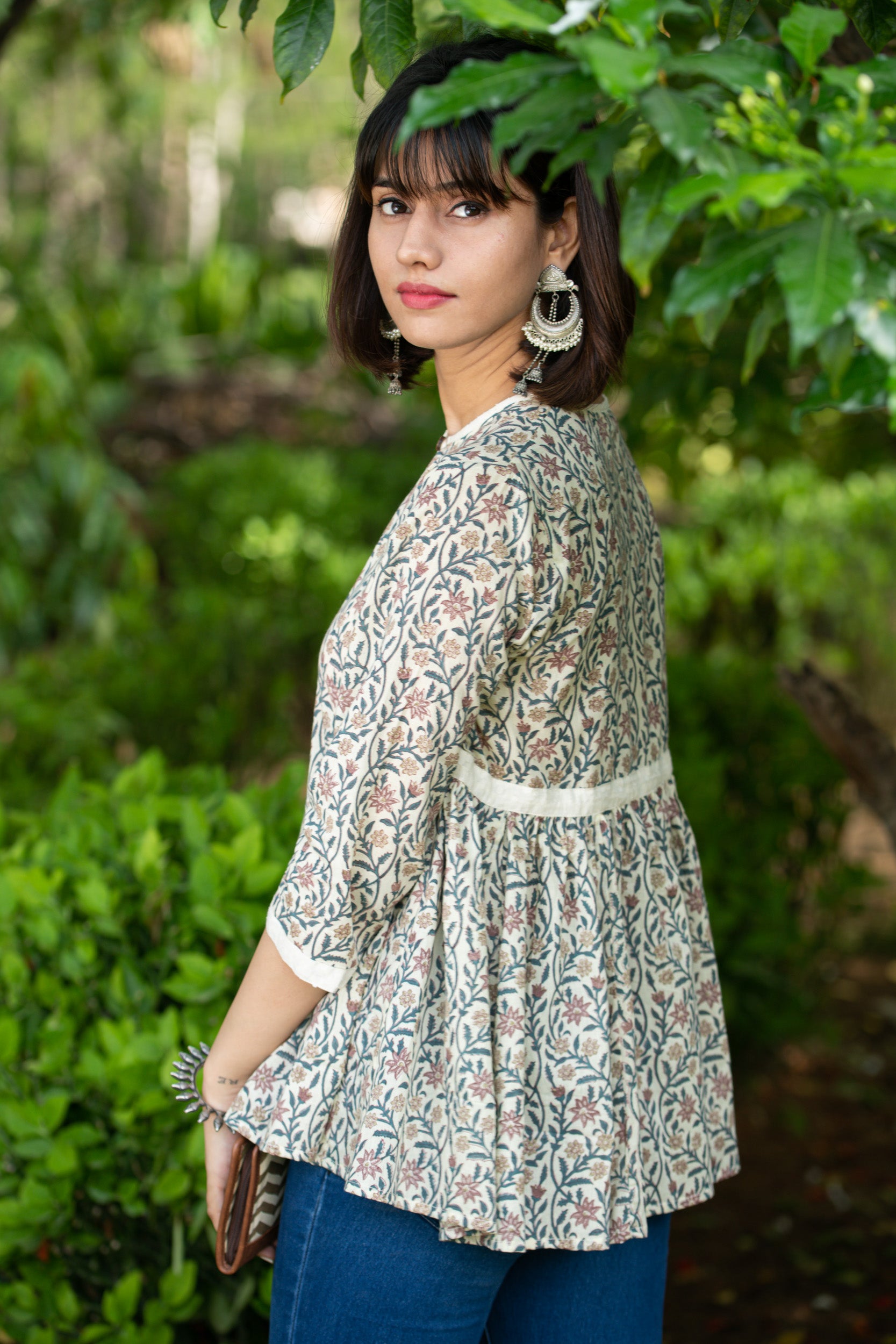 Women Top Bhopali Cream Floral