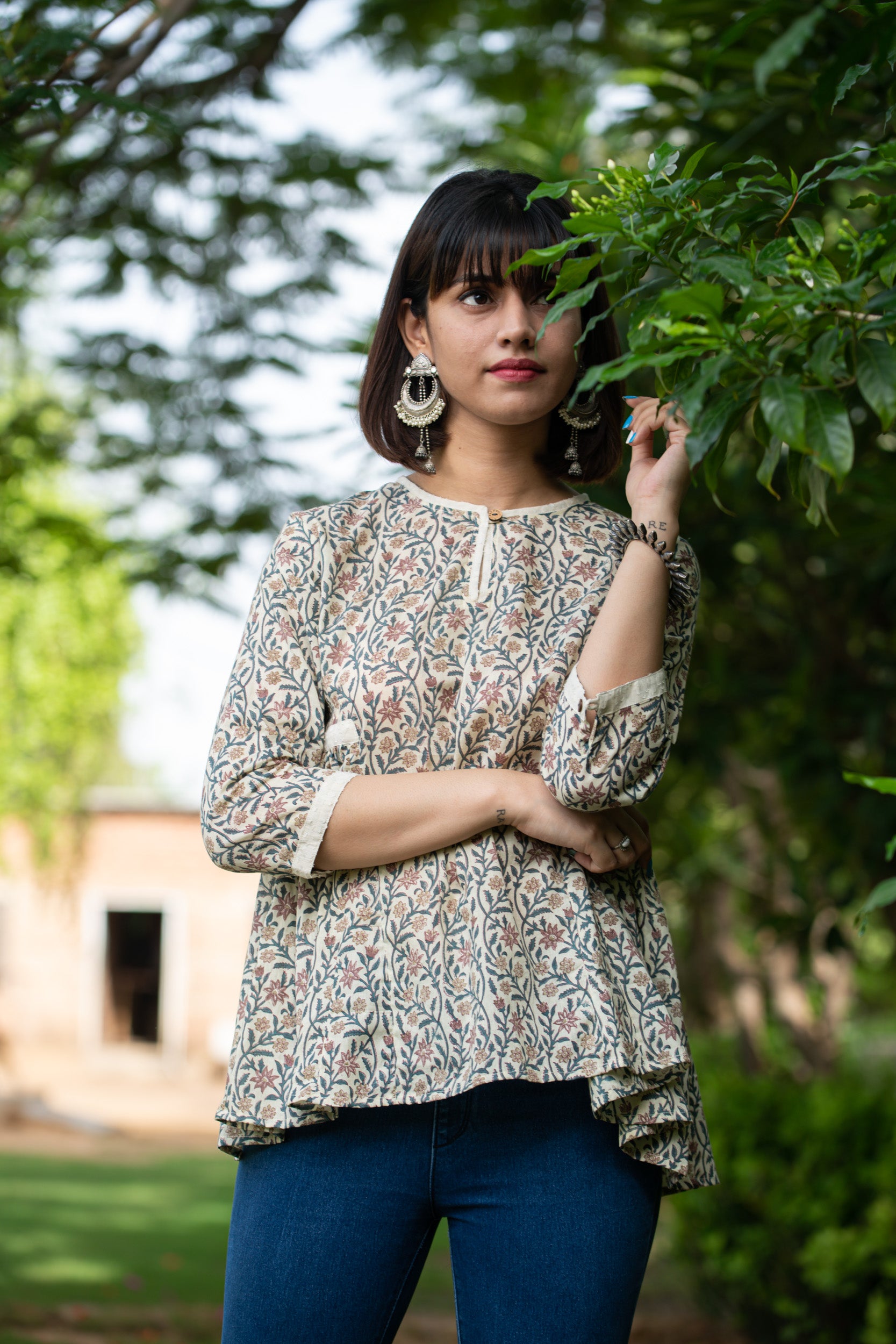 Women Top Bhopali Cream Floral