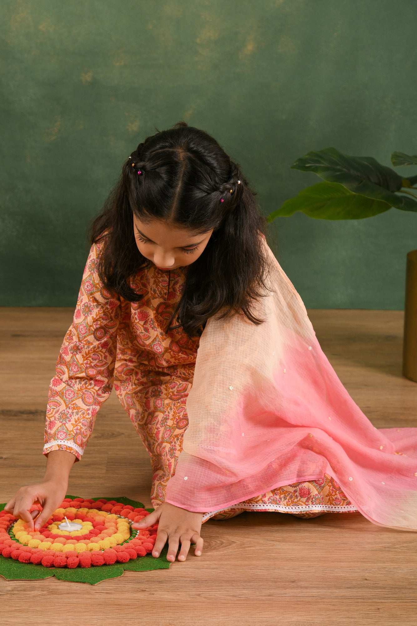 Gulnaar Jaal Kurta & Pant Set