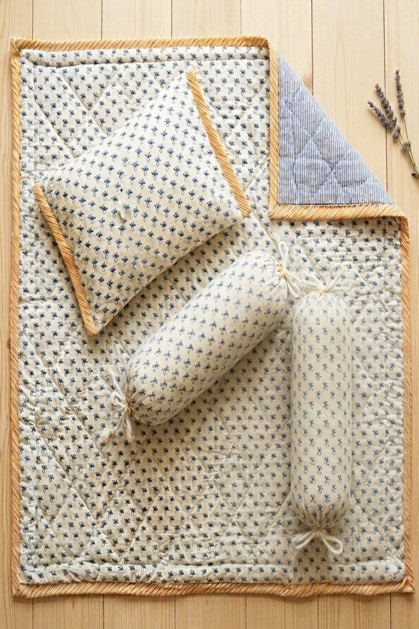 Blue Baboon Bed Set