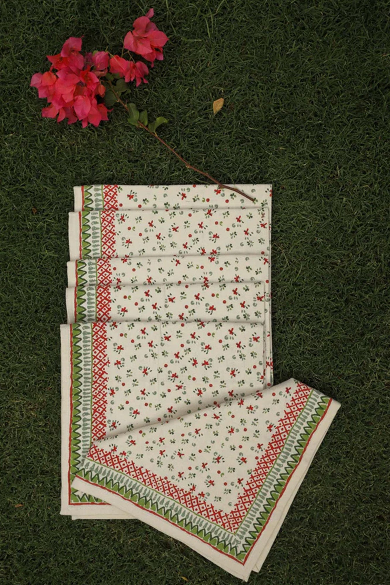 Napkin Set of 6 Traditional