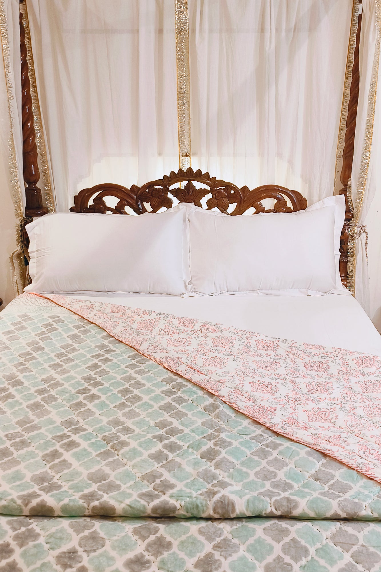 Mughal Mehrab Quilt