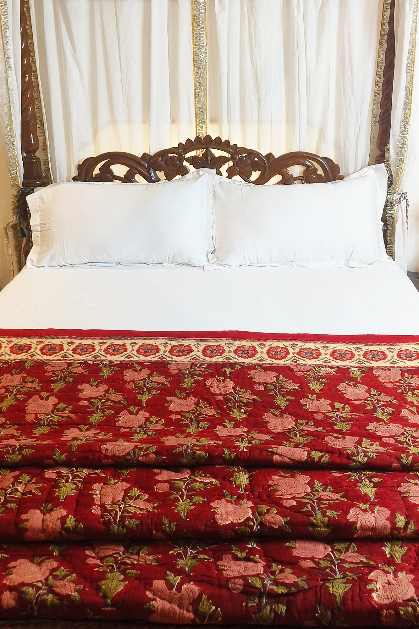 Maroon Blossom Razai