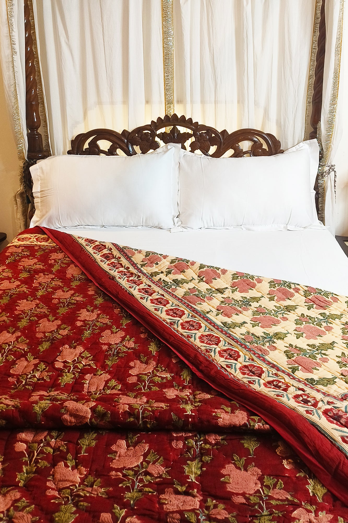 Maroon Blossom Razai