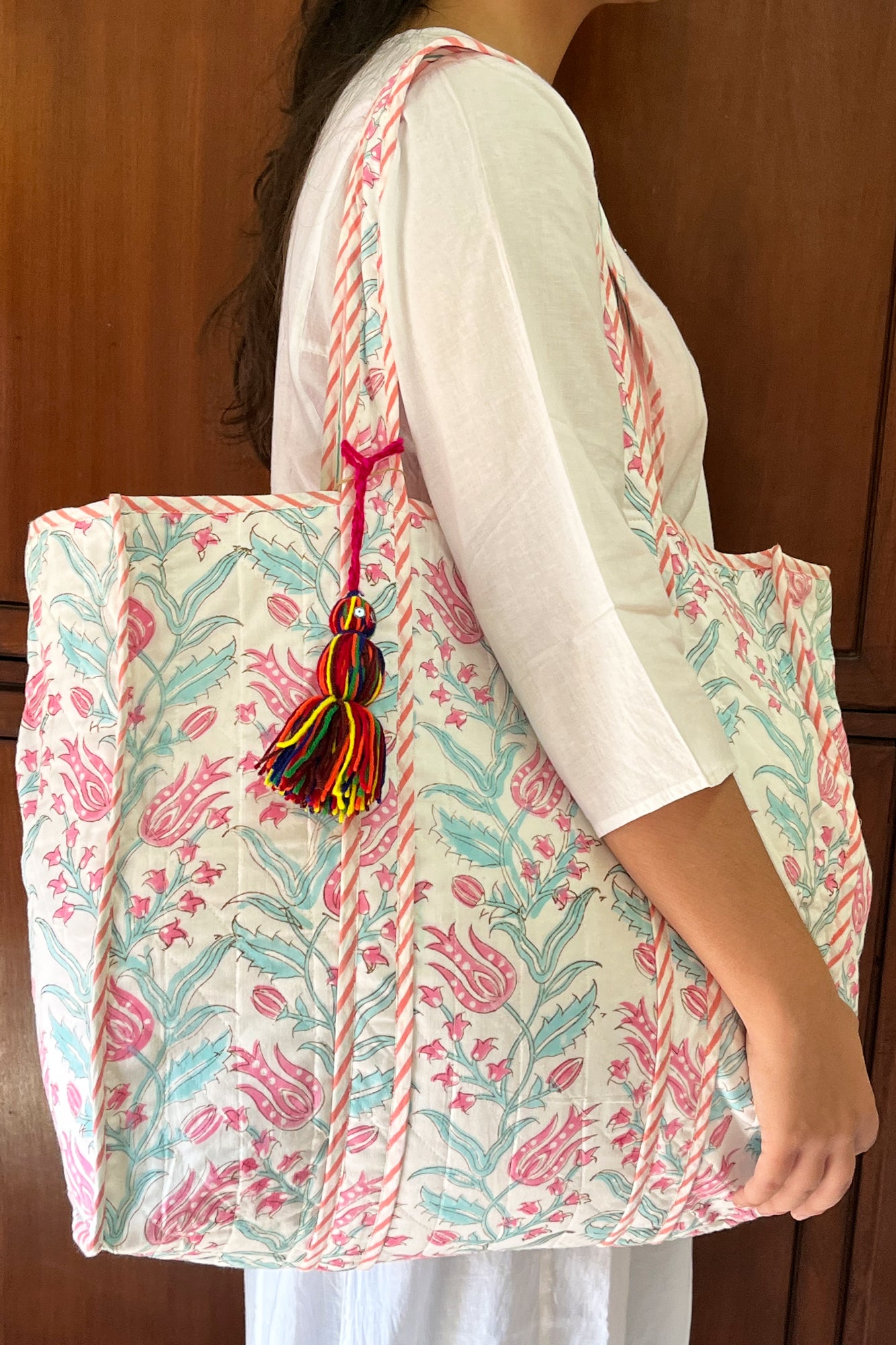Tulip Vine Tote Bag