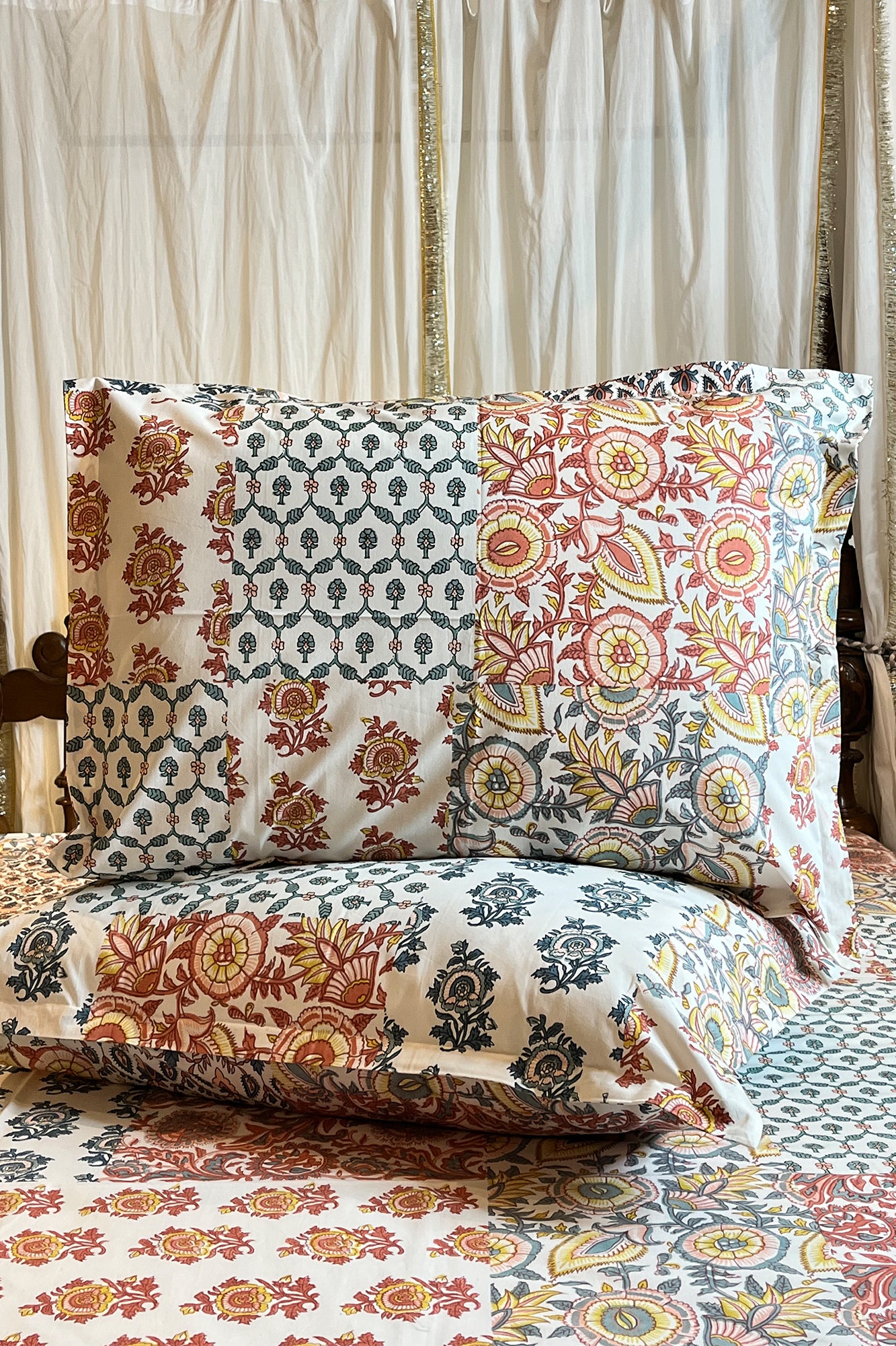 Patch Work Bed Sheet With Pillow