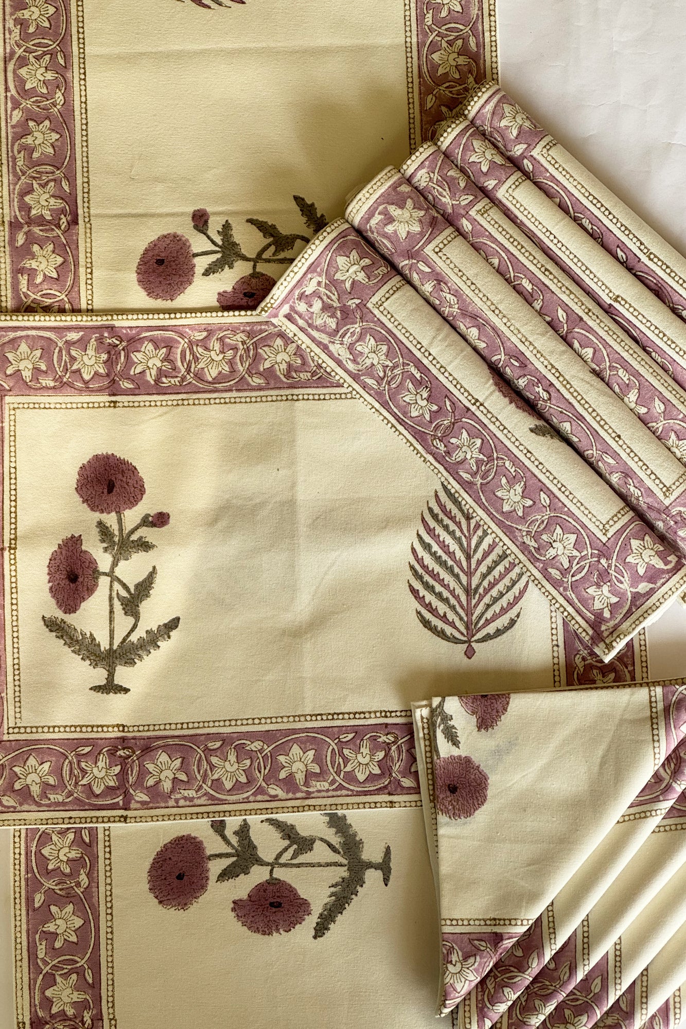 Regal Shahi Genda Placemat Set of 13