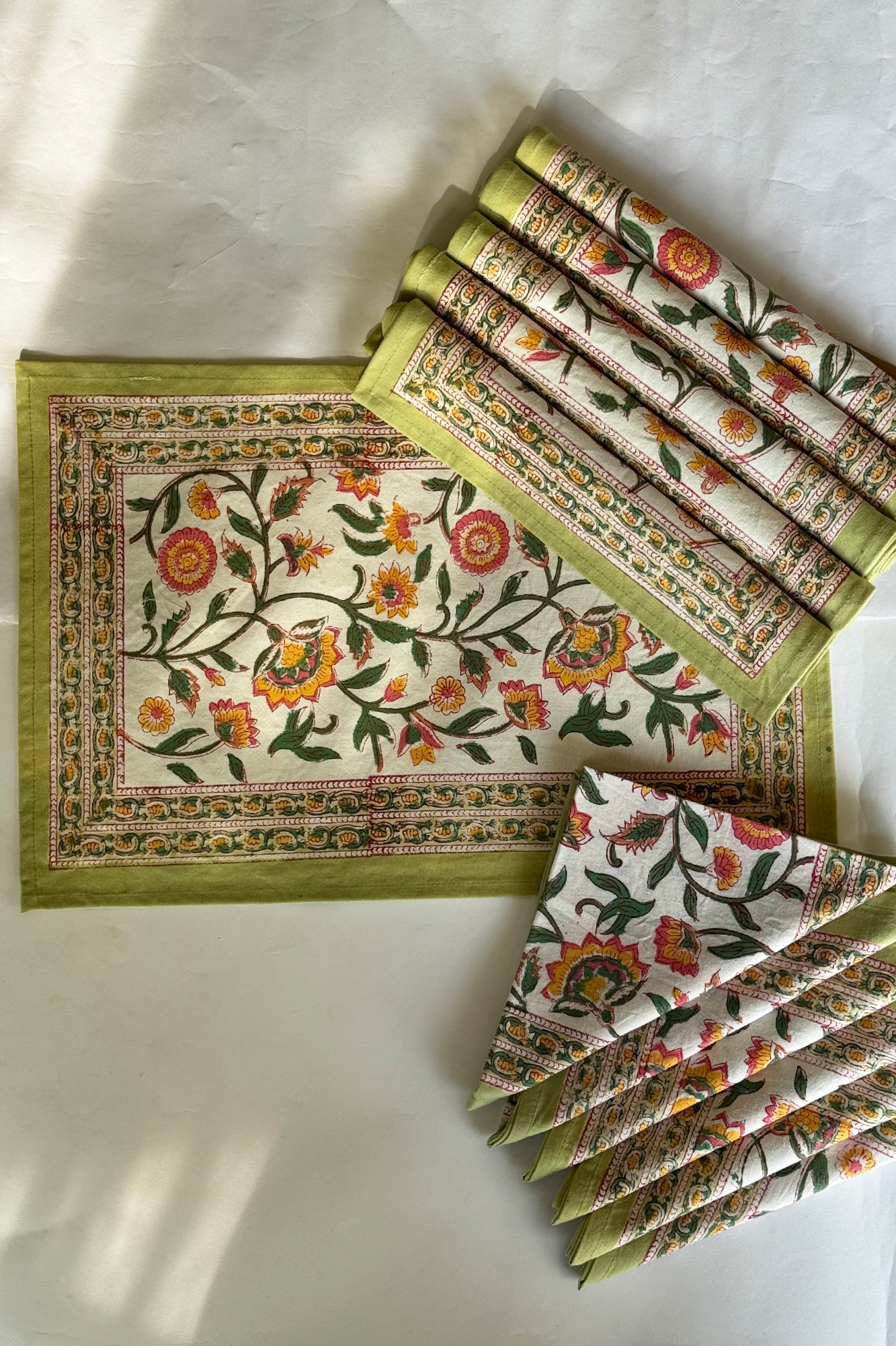 VineVeil Placemat Set of 12