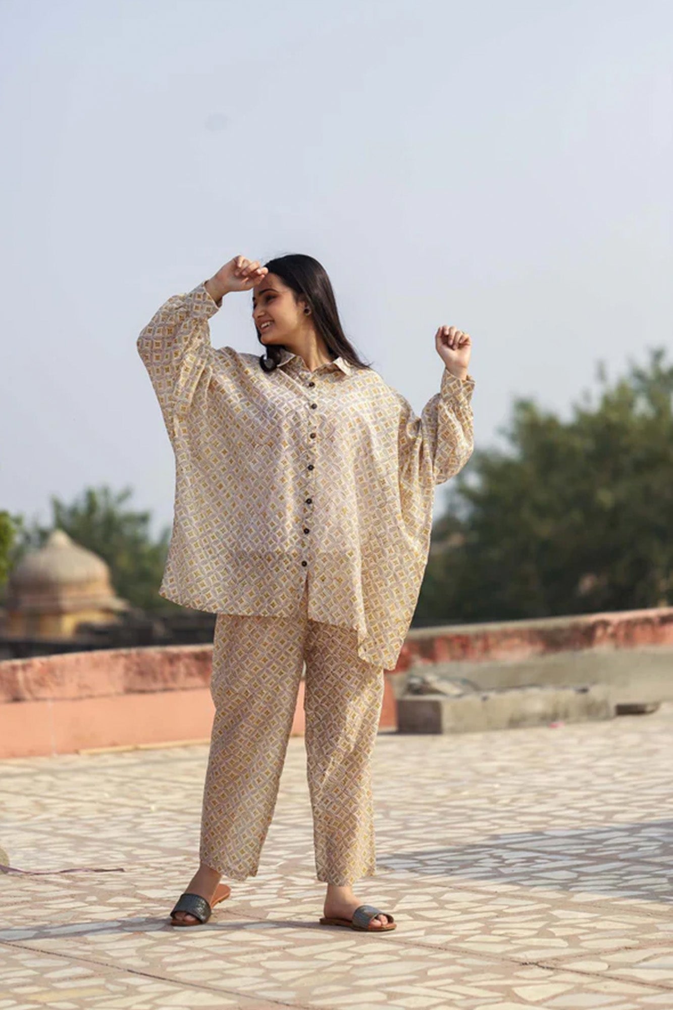Cord Set Women Beige Geometrical