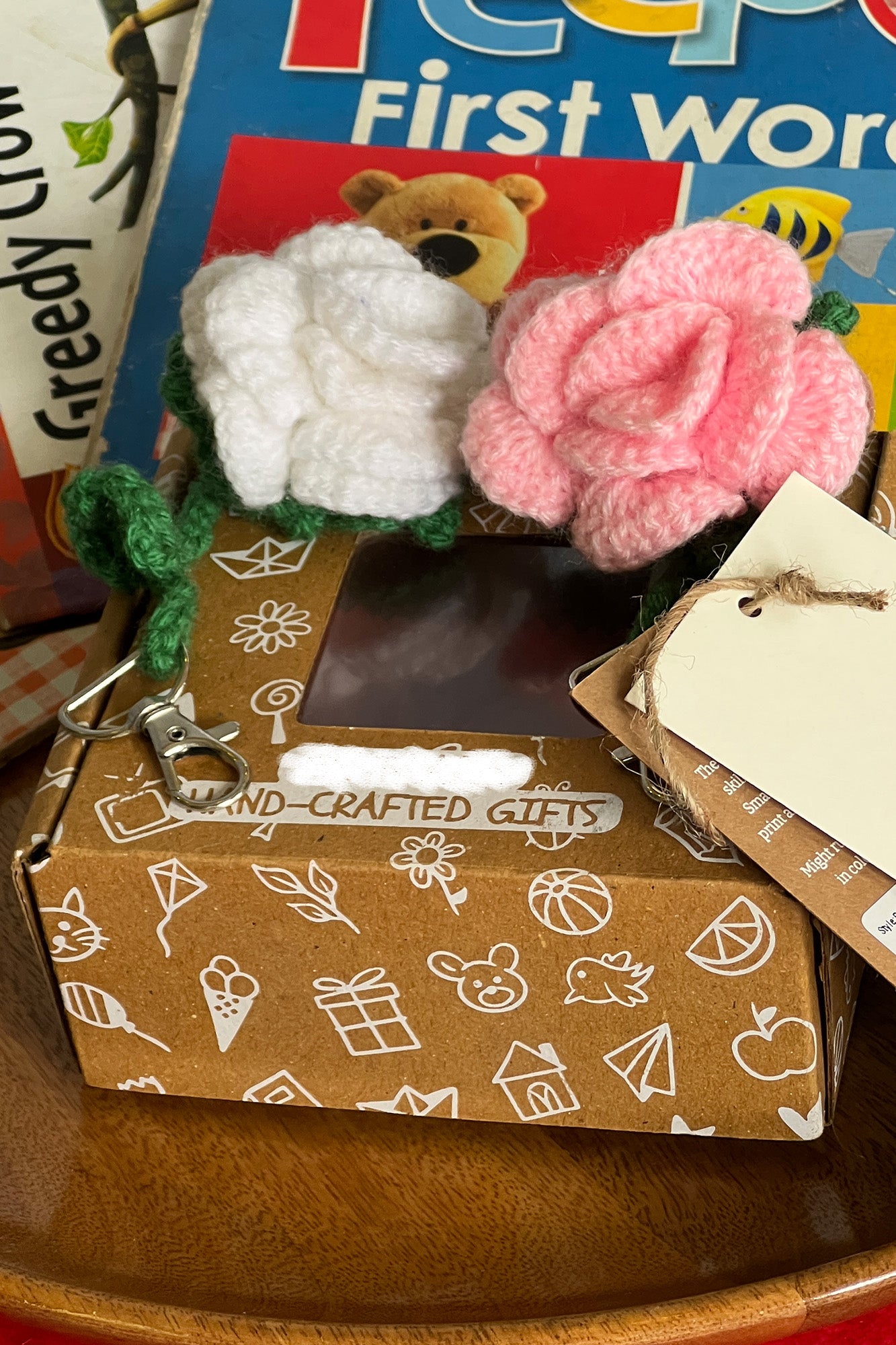 Roses Couple Charm Gift Box