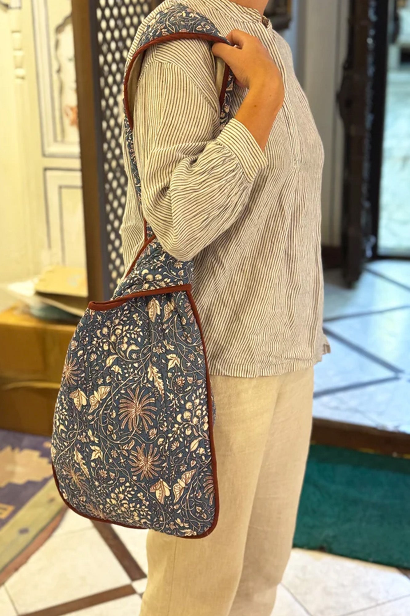 Carnation Blue Knot Bag