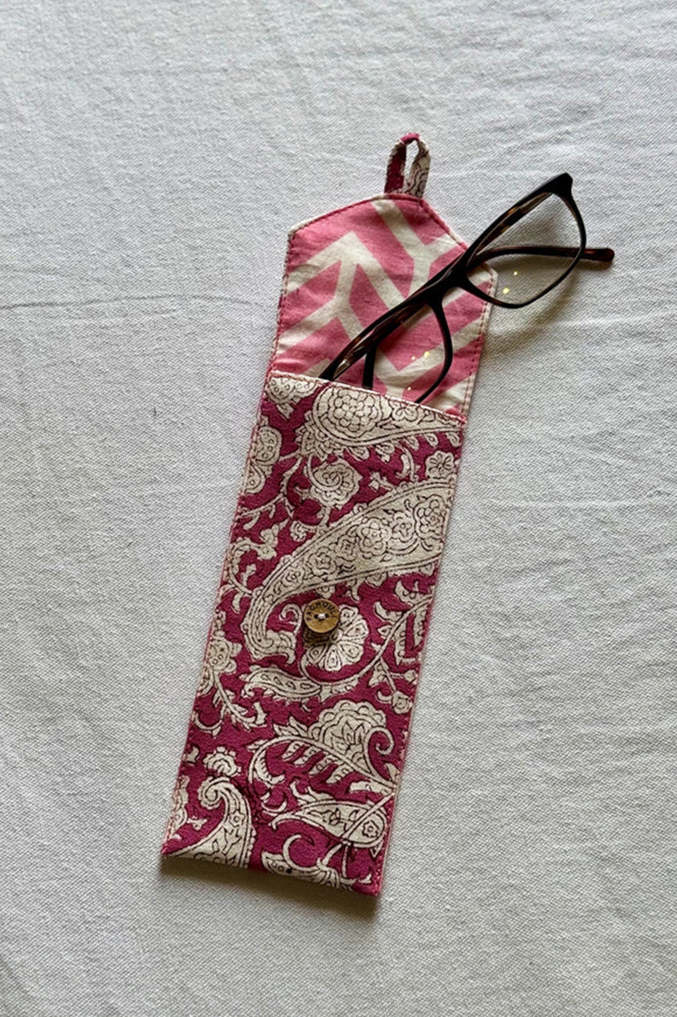 Pink Paisley Specs Cover