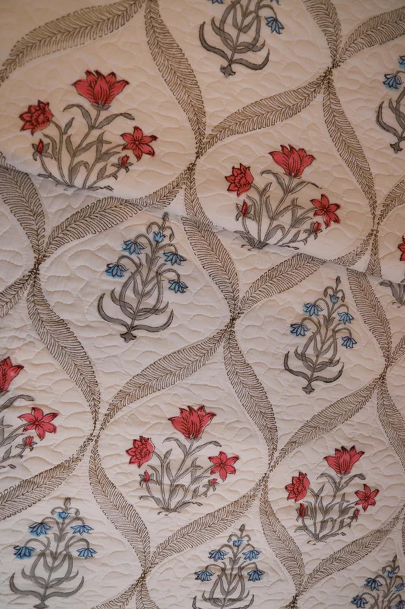 Lily Garden Bed Cover