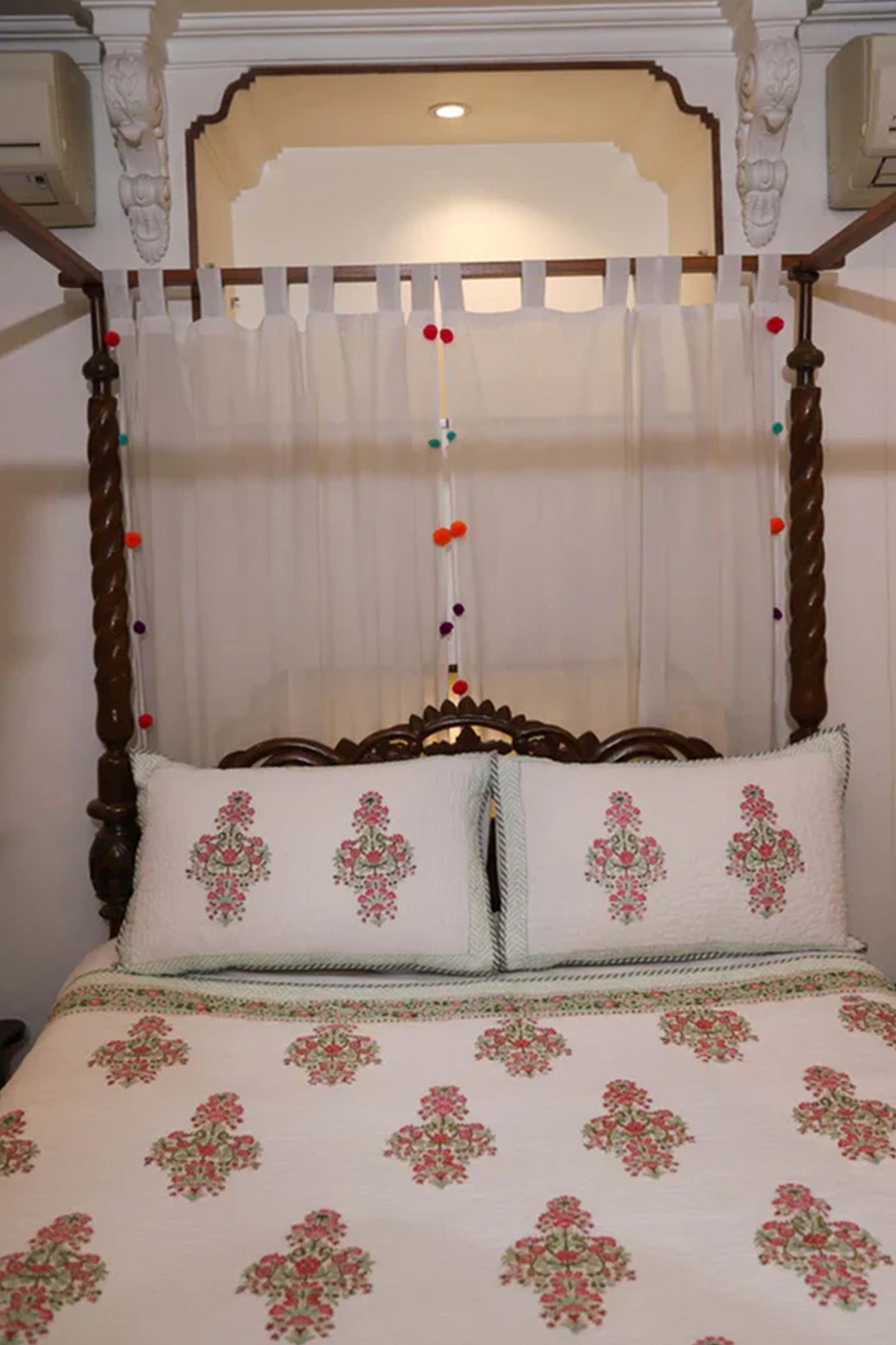 Saffron Garden Bed Cover