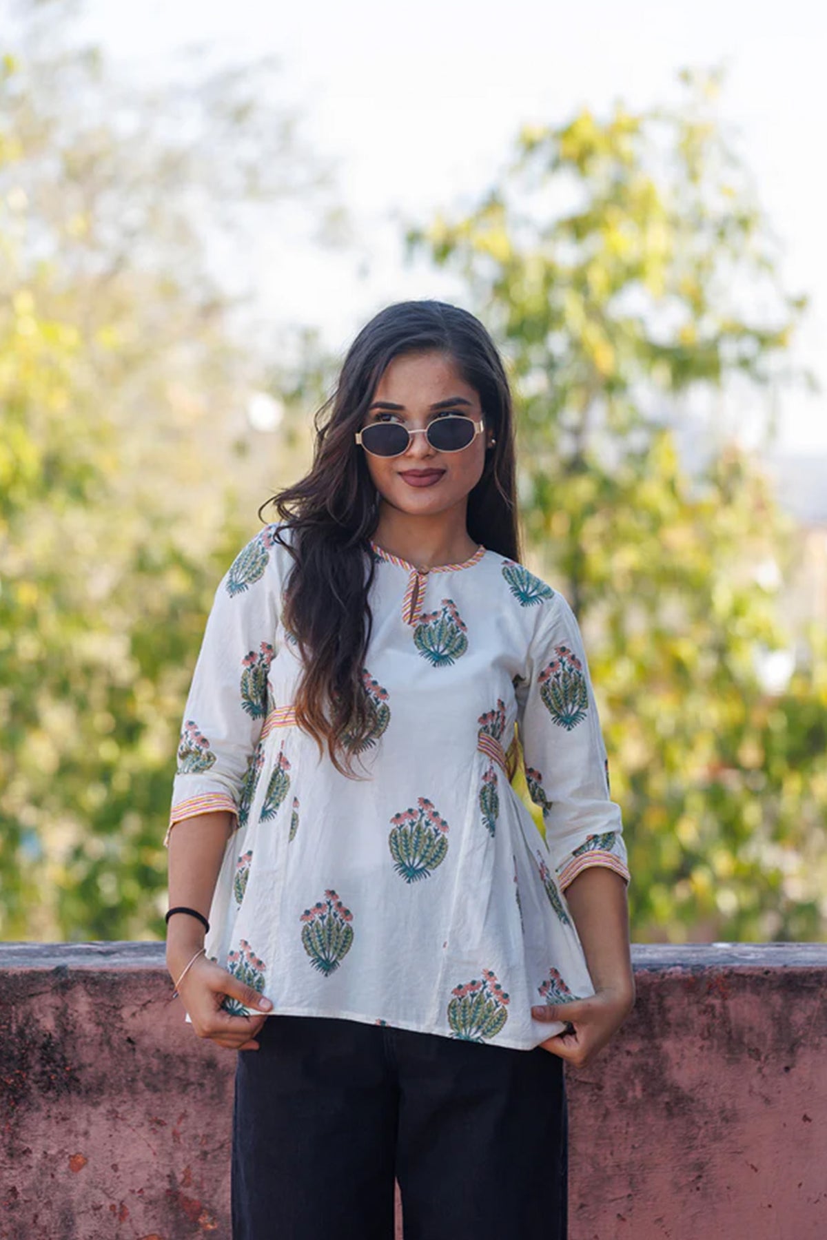 Peach Mughal Boota Bhopali Top