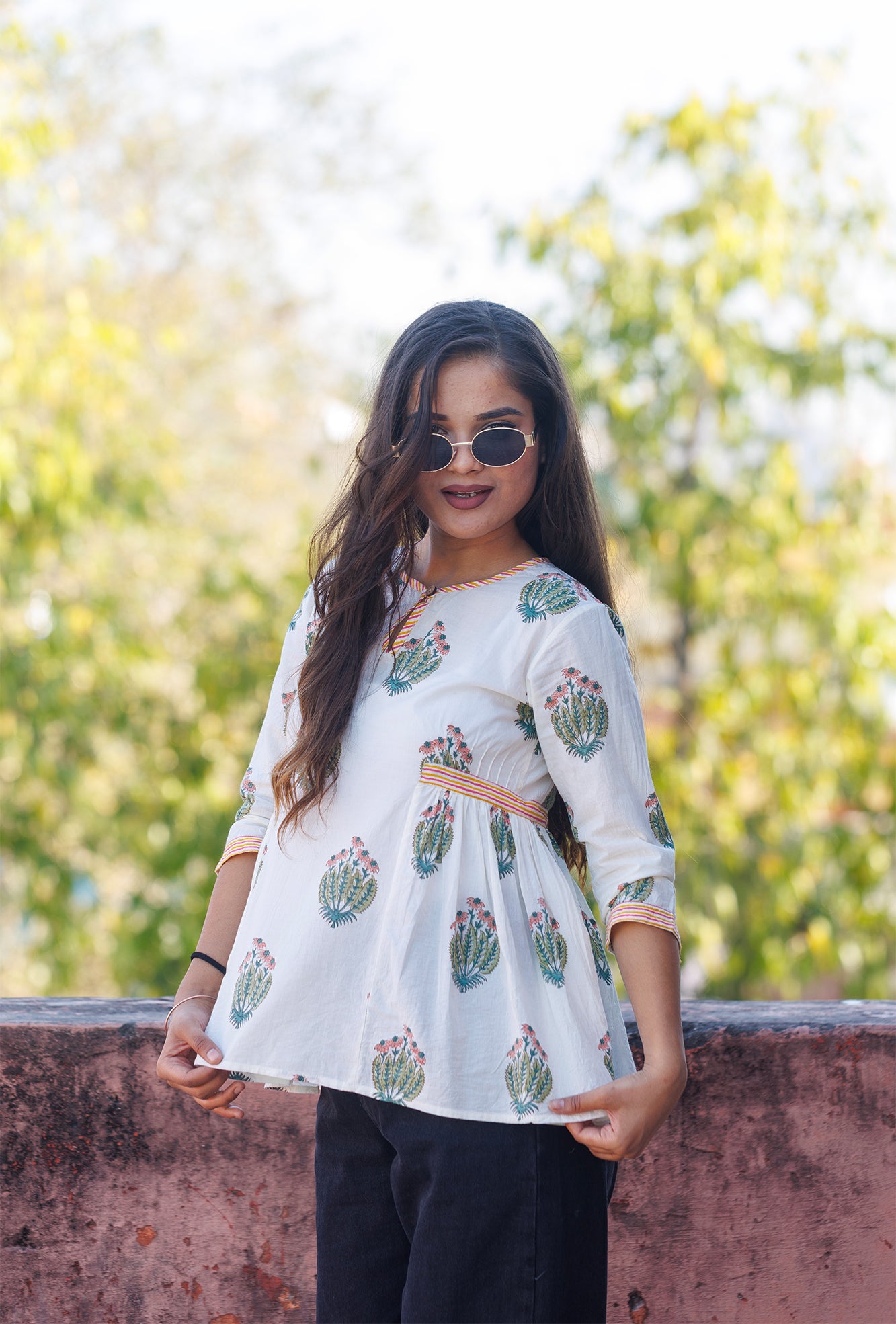 Peach Mughal Boota Bhopali Top