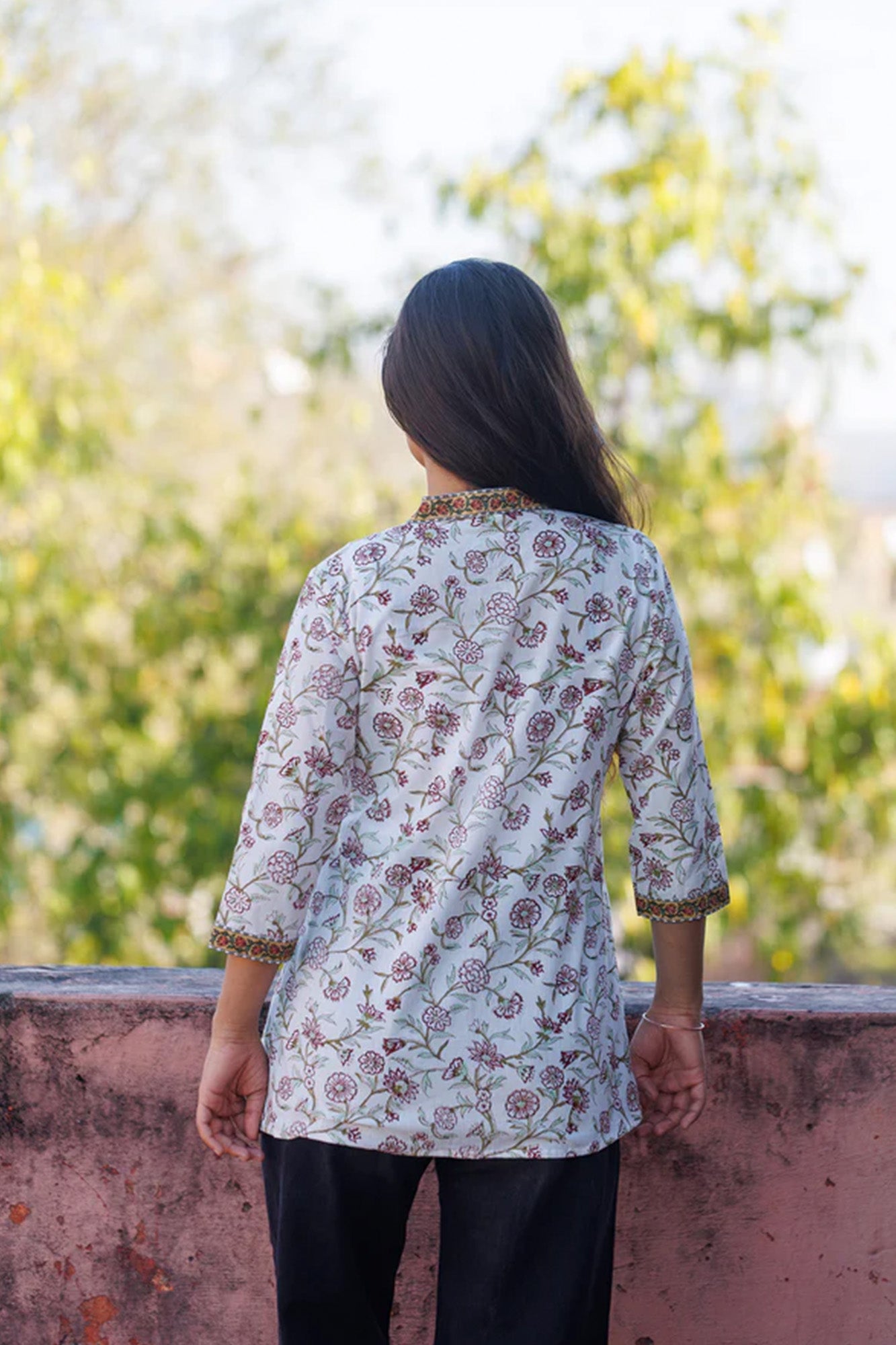 Maroon Floral Jaal Arless Top