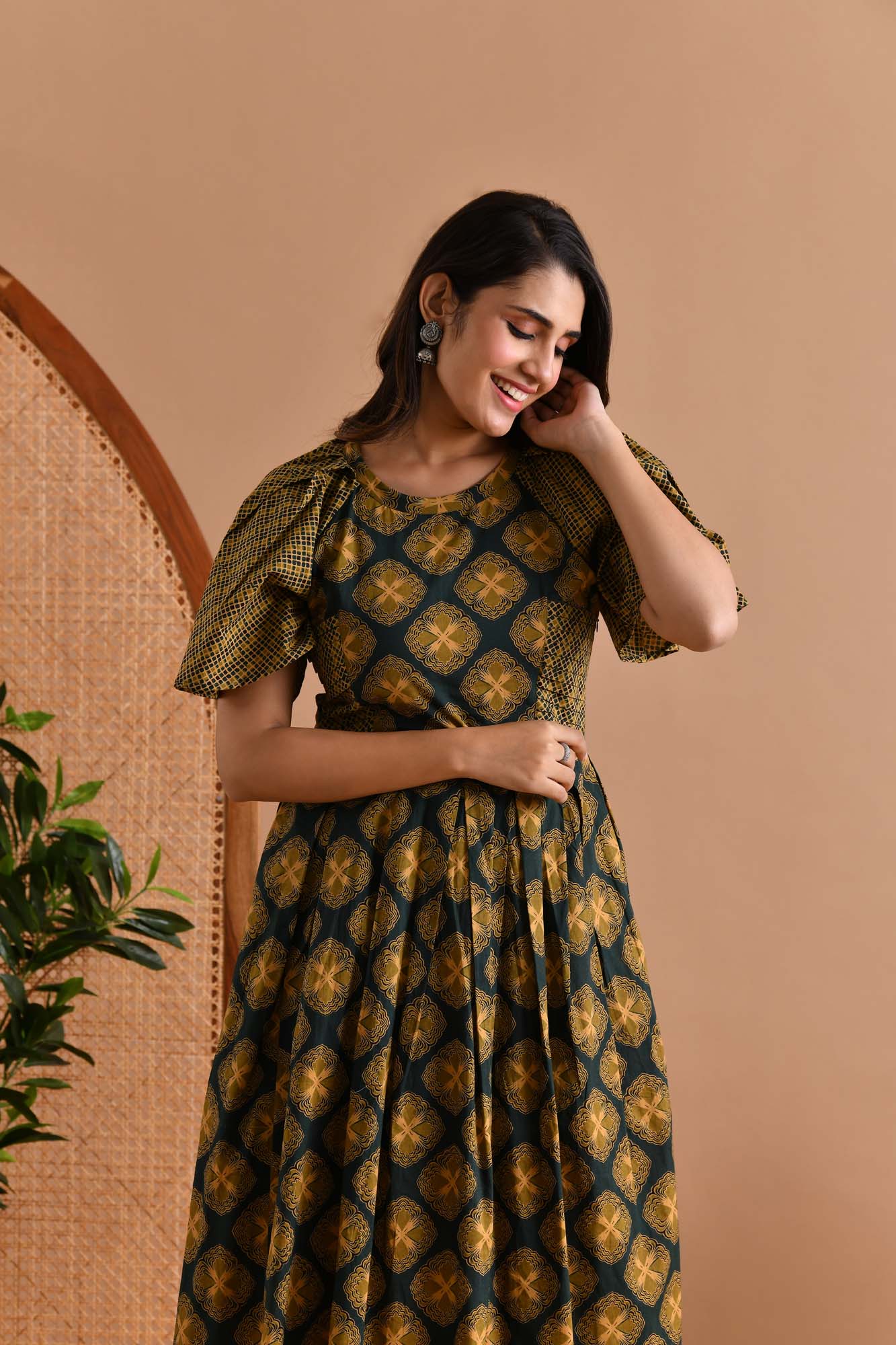 Dress Women Rozana Pleated Patch